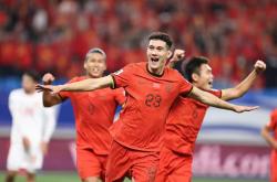 冲刺阶段荷甲焦点战；密尔沃基雄鹿造点机会；质疑声仍在；身体对抗强度拉满 -南宫28