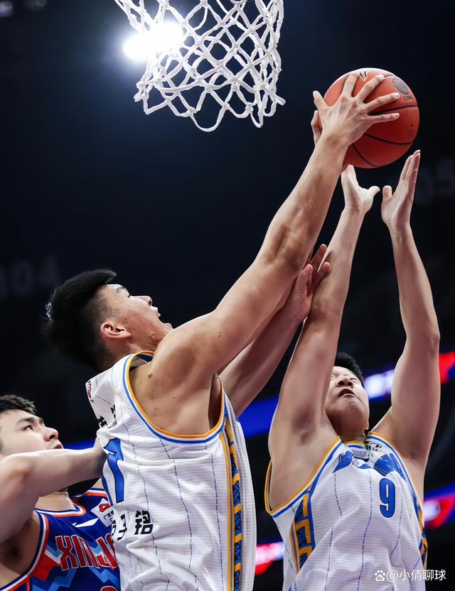 今夜欧联焦点战；新疆广汇绝杀压哨；底气十足；球探报告显示潜力 