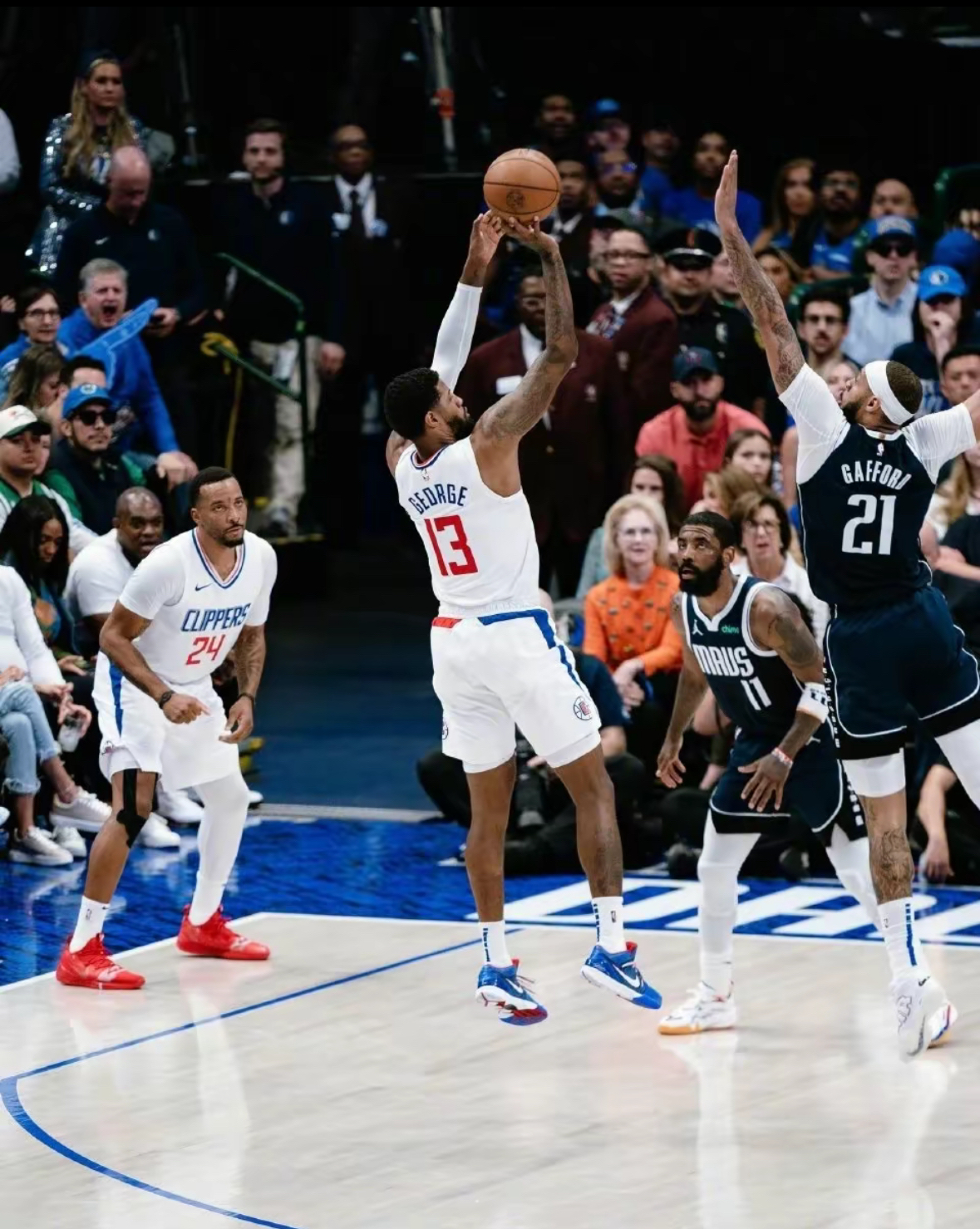 赛后芝加哥公牛备战NBA季后赛，门线救险细节曝光，悬念犹存，心理建设被强调的简单介绍