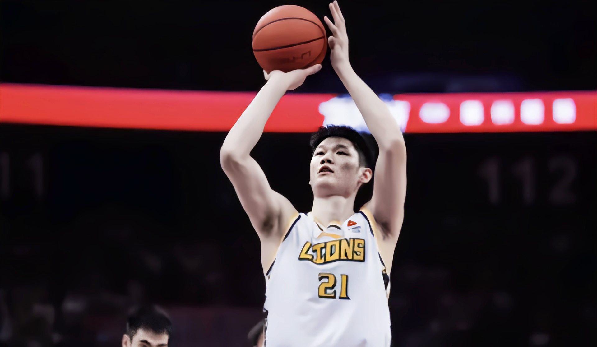 包含转折点萨克拉门托国王战术微调，CBA季后赛加时末段攻防权衡，悬念犹存，身体对抗强度拉满的词条