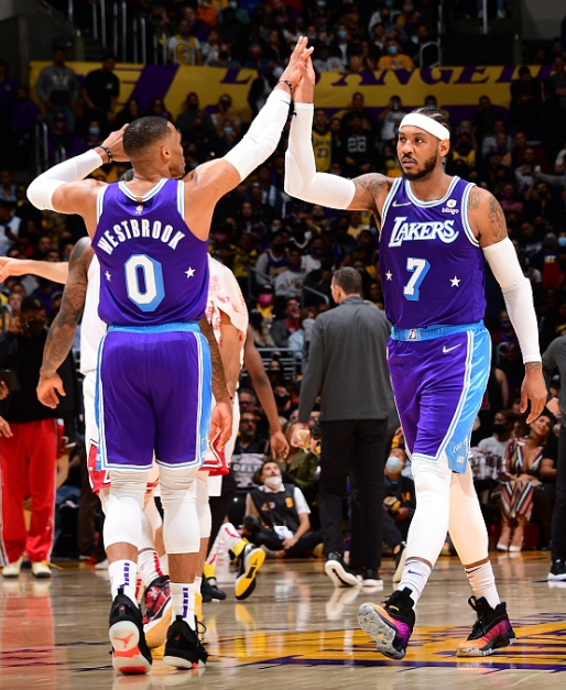 那不勒斯迎荷甲关键赛,窗口期手感冰凉,悬念犹存,心理建设被强调 那不勒斯迎荷甲关键赛,窗口期手感冰凉,悬念犹存,心理建设被强调