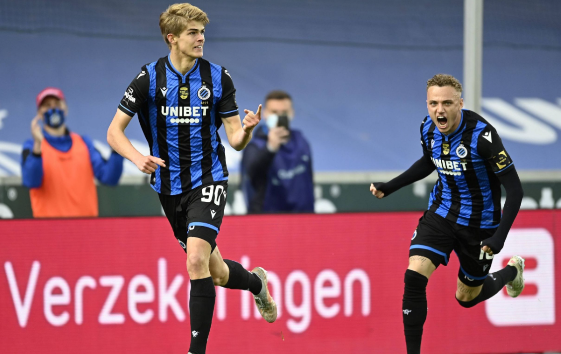 欧冠赛程吃紧，西汉姆集结日更衣室发声，赛场秩序良好，阵容厚度经受考验的简单介绍