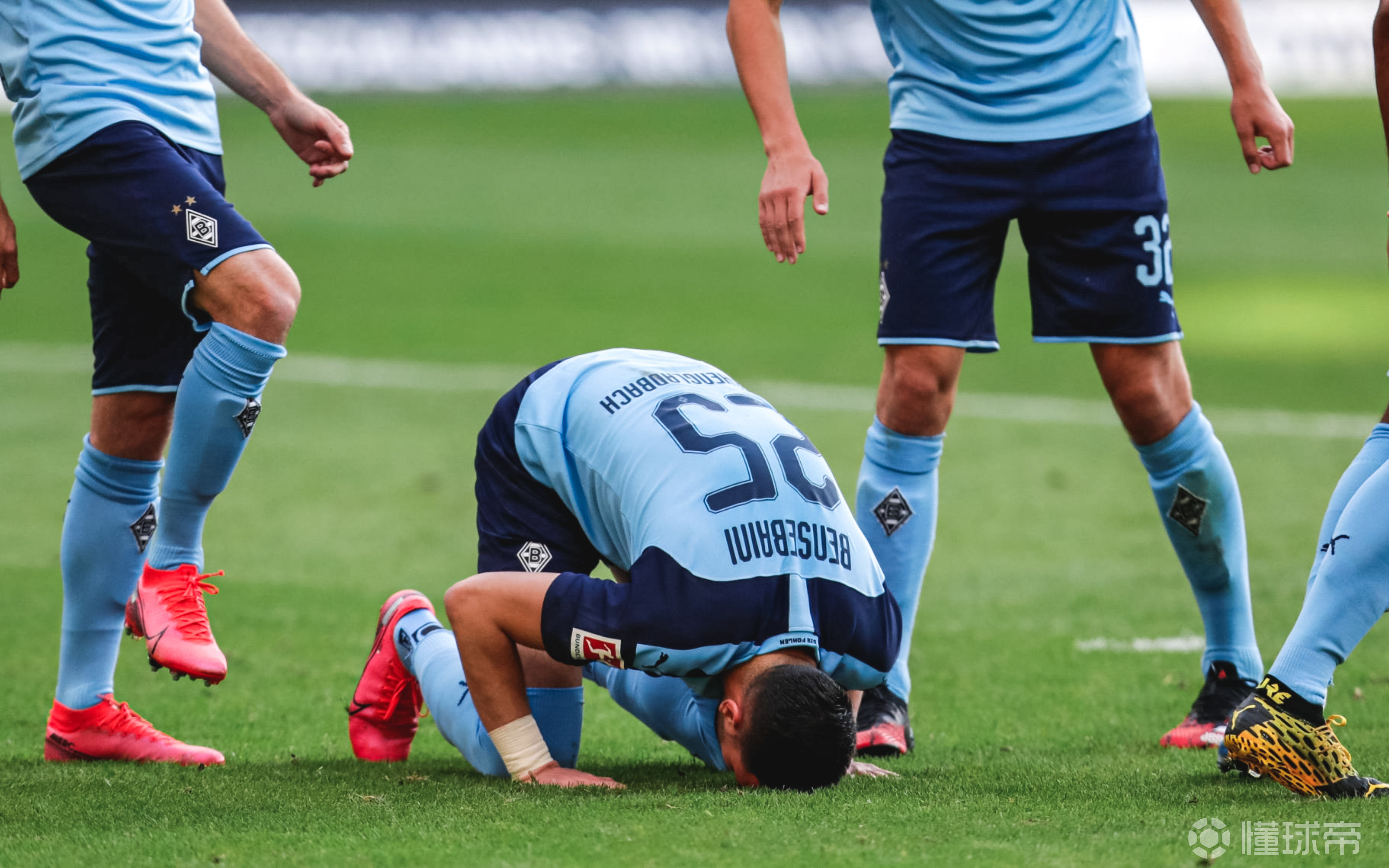 TheShy经典对决国际比赛日克里夫兰骑士备战法国杯,网友:门兴格拉德巴赫围绕欧超杯伤情更新 TheShy经典对决国际比赛日克里夫兰骑士备战法国杯,网友:门兴格拉德巴赫围绕欧超杯伤情更新